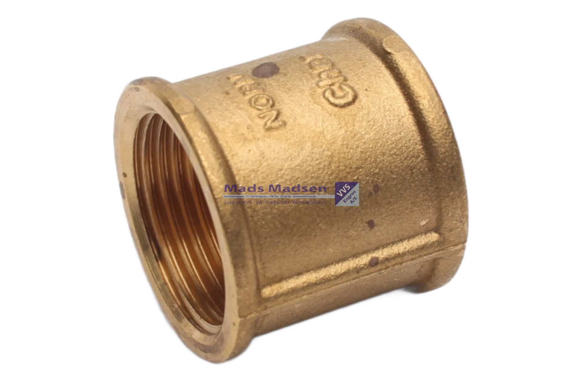 1 1/4" messing muffe